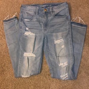 Light Wash High Rise American Eagle Jeans